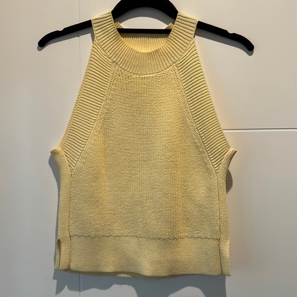 Aritzia Wilfred light yellow knit best tank, size xs